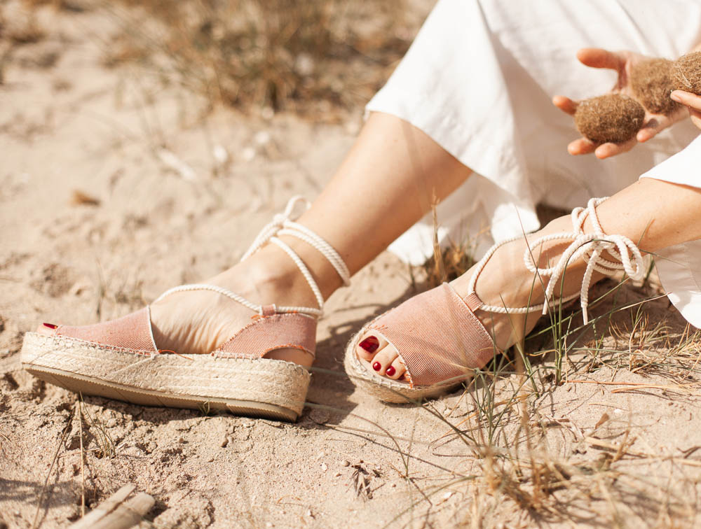 Sandalias cuña sostenibles