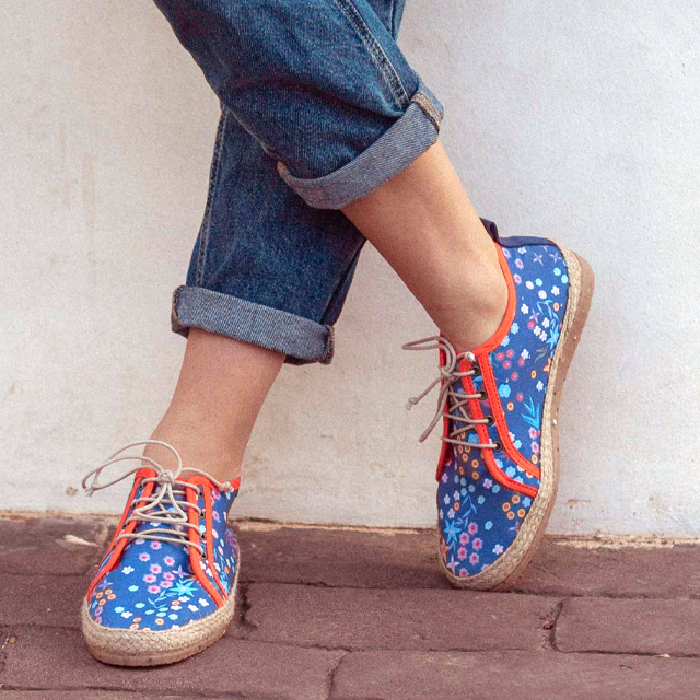 Zapatillas colaboración Slowers y Casita de Wendy